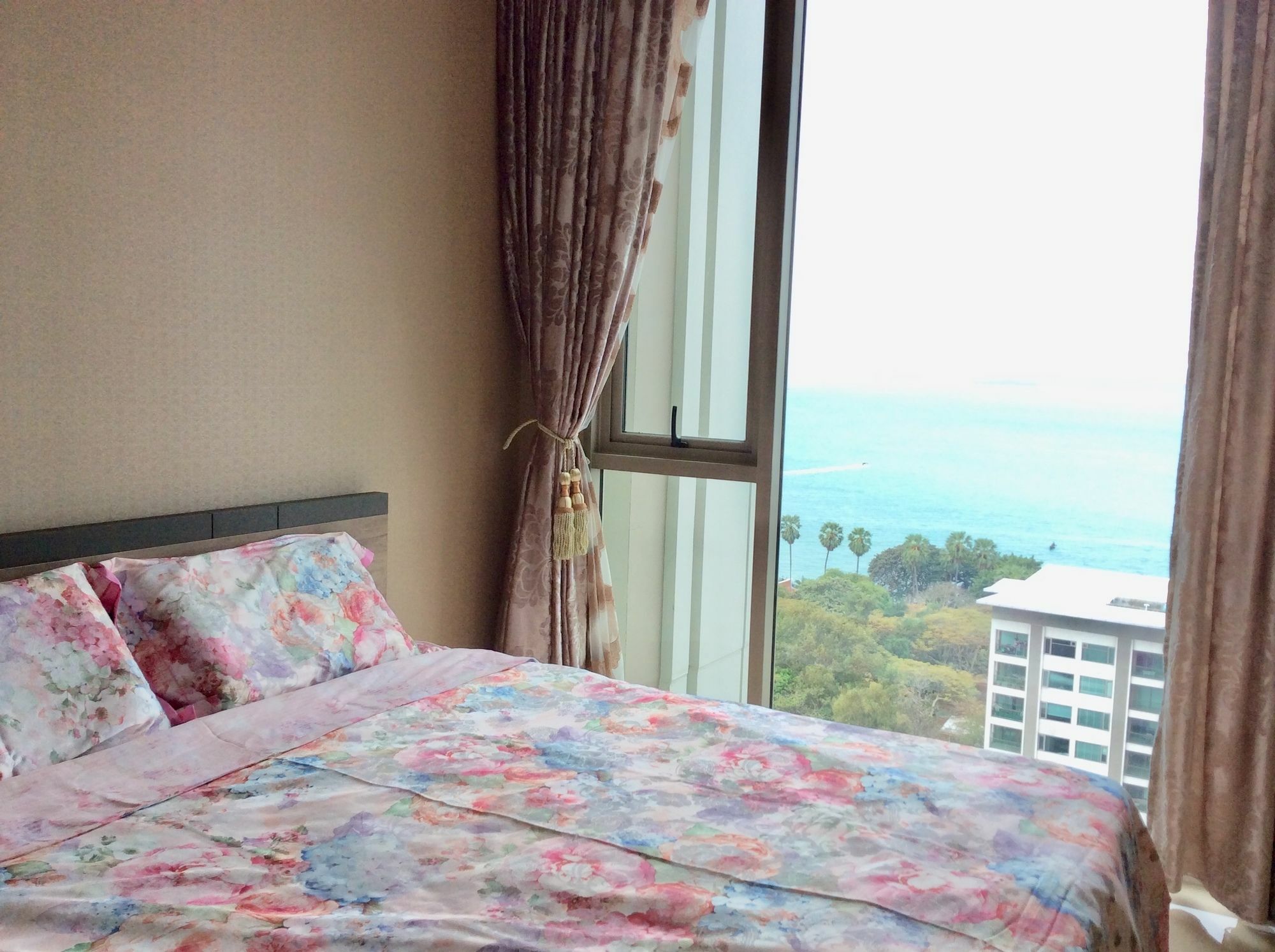 The Riviera Wongamat Hong Apartment Pattaya Exteriör bild