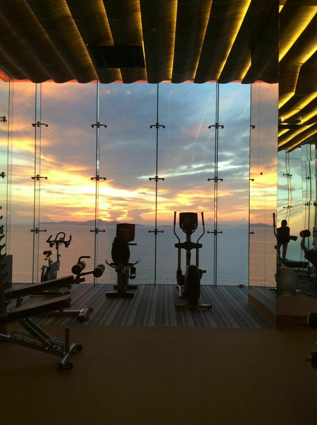 The Riviera Wongamat Hong Apartment Pattaya Exteriör bild