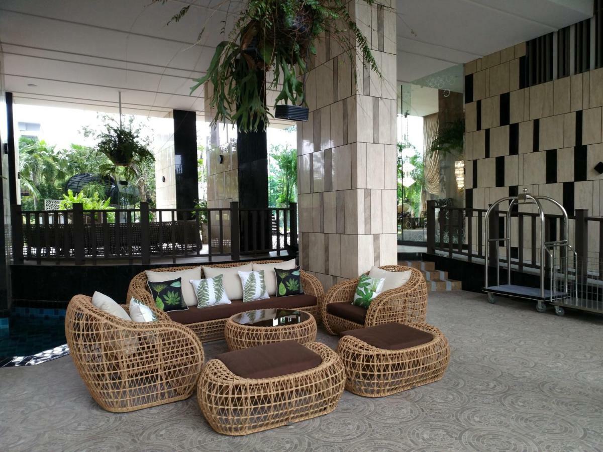 The Riviera Wongamat Hong Apartment Pattaya Exteriör bild