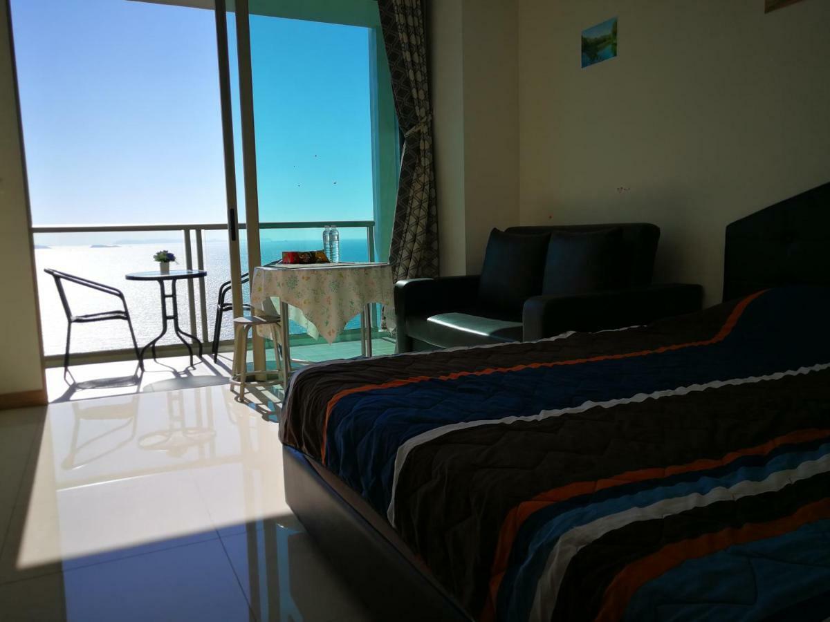 The Riviera Wongamat Hong Apartment Pattaya Exteriör bild